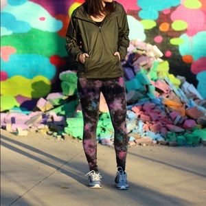 Multi-color compression leggings